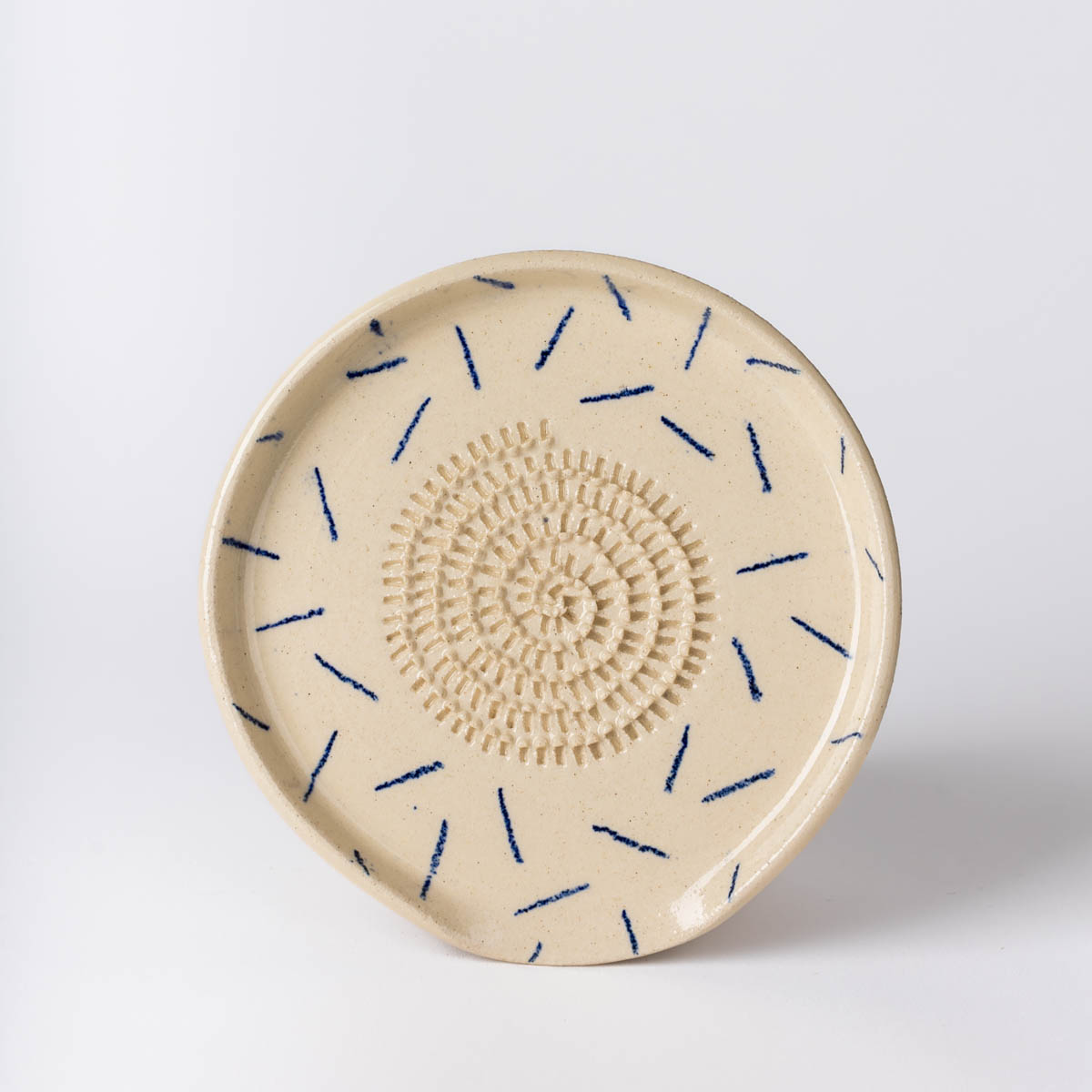 assiette gratte ail